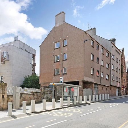 Joivy Contemporary Royal Mile Apartment With Balcony Единбург Екстер'єр фото