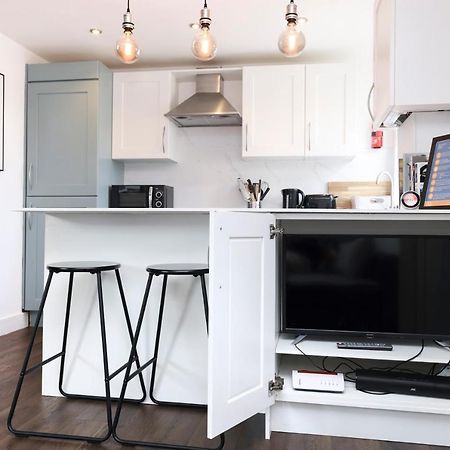 Joivy Contemporary Royal Mile Apartment With Balcony Единбург Екстер'єр фото