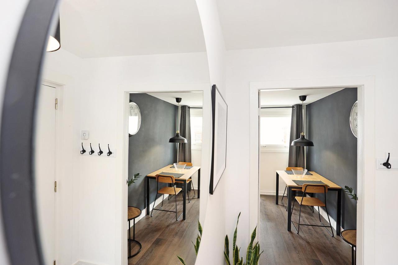 Joivy Contemporary Royal Mile Apartment With Balcony Единбург Екстер'єр фото