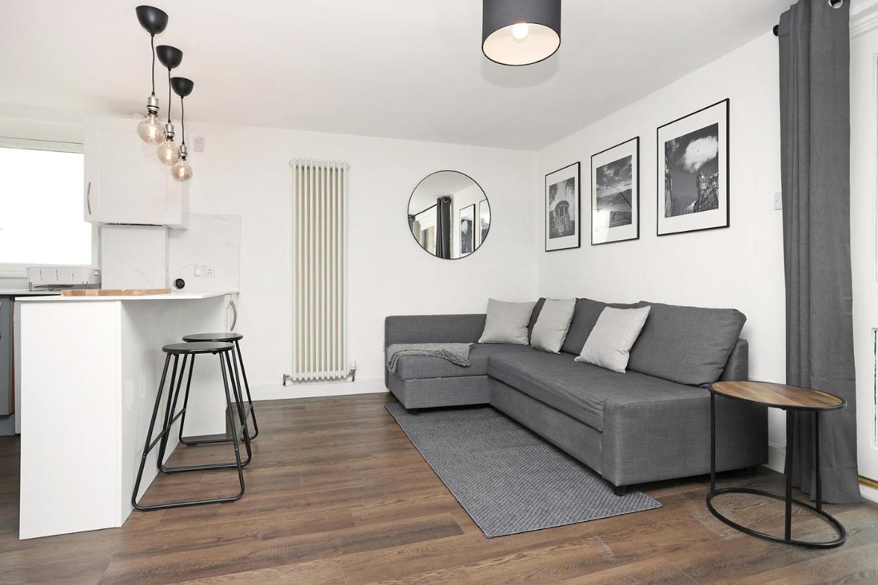 Joivy Contemporary Royal Mile Apartment With Balcony Единбург Екстер'єр фото