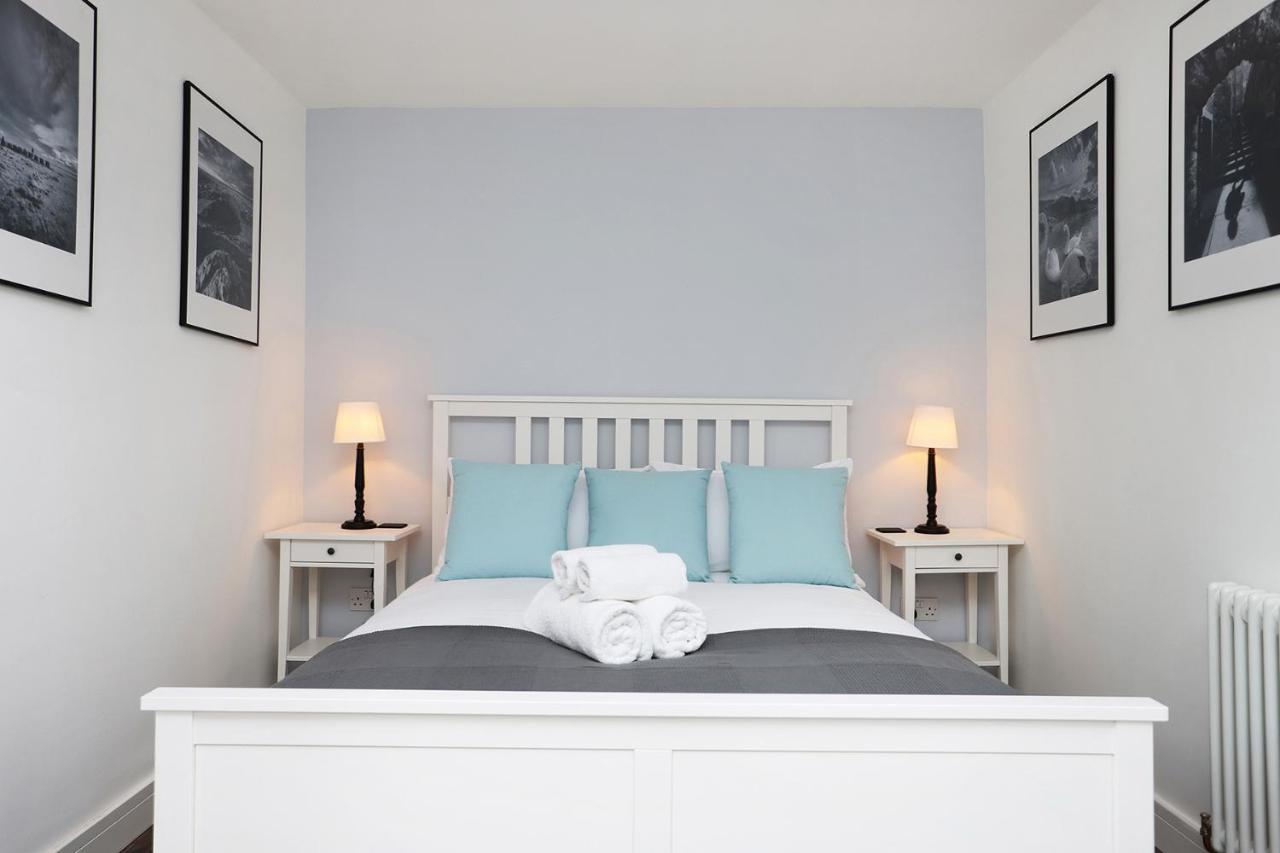 Joivy Contemporary Royal Mile Apartment With Balcony Единбург Екстер'єр фото
