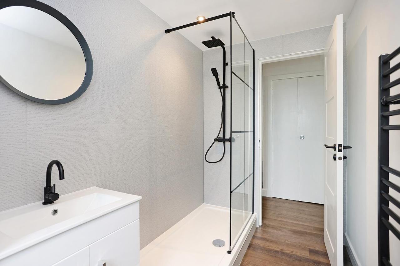 Joivy Contemporary Royal Mile Apartment With Balcony Единбург Екстер'єр фото